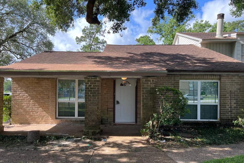 Spacious N Cozy 3 Bedroom // 15 Min From Downtown Houston Exterior photo